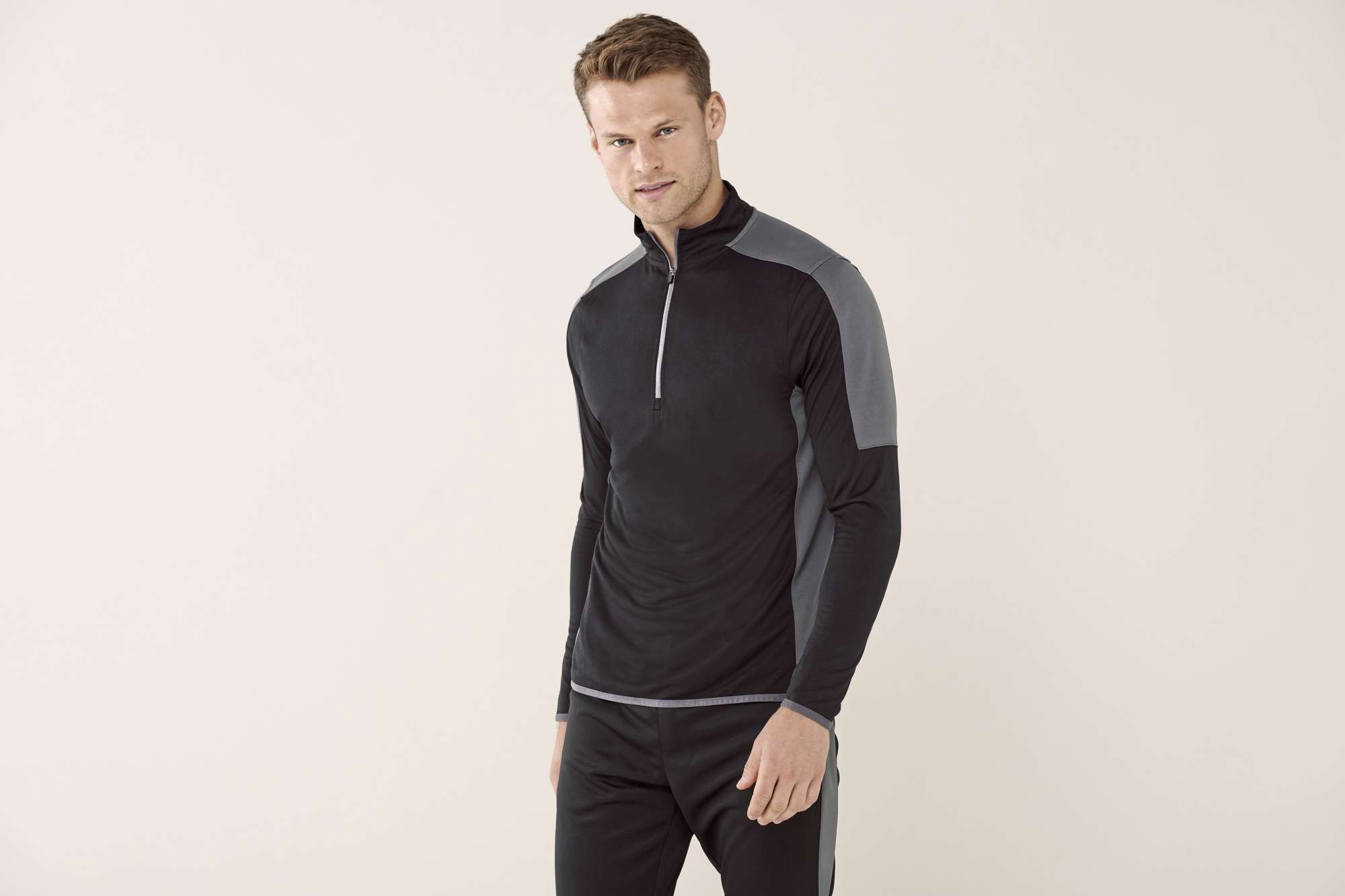 Finden+Hales Adults 1/4 Zip Midlayer With Contrast Panelling Black/Gunmetal Grey XS (FH571)