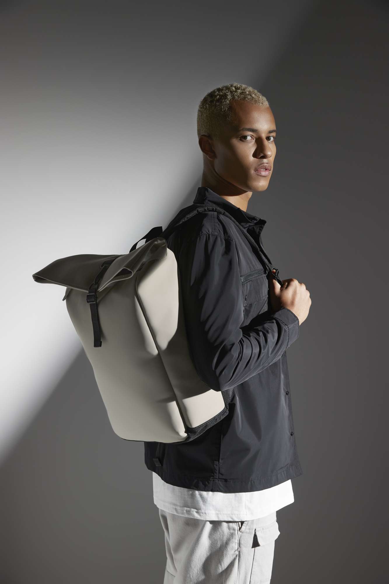 BagBase Matte PU Roll-Top Backpack Clay 28 x 43 x 13 cm (BG335)