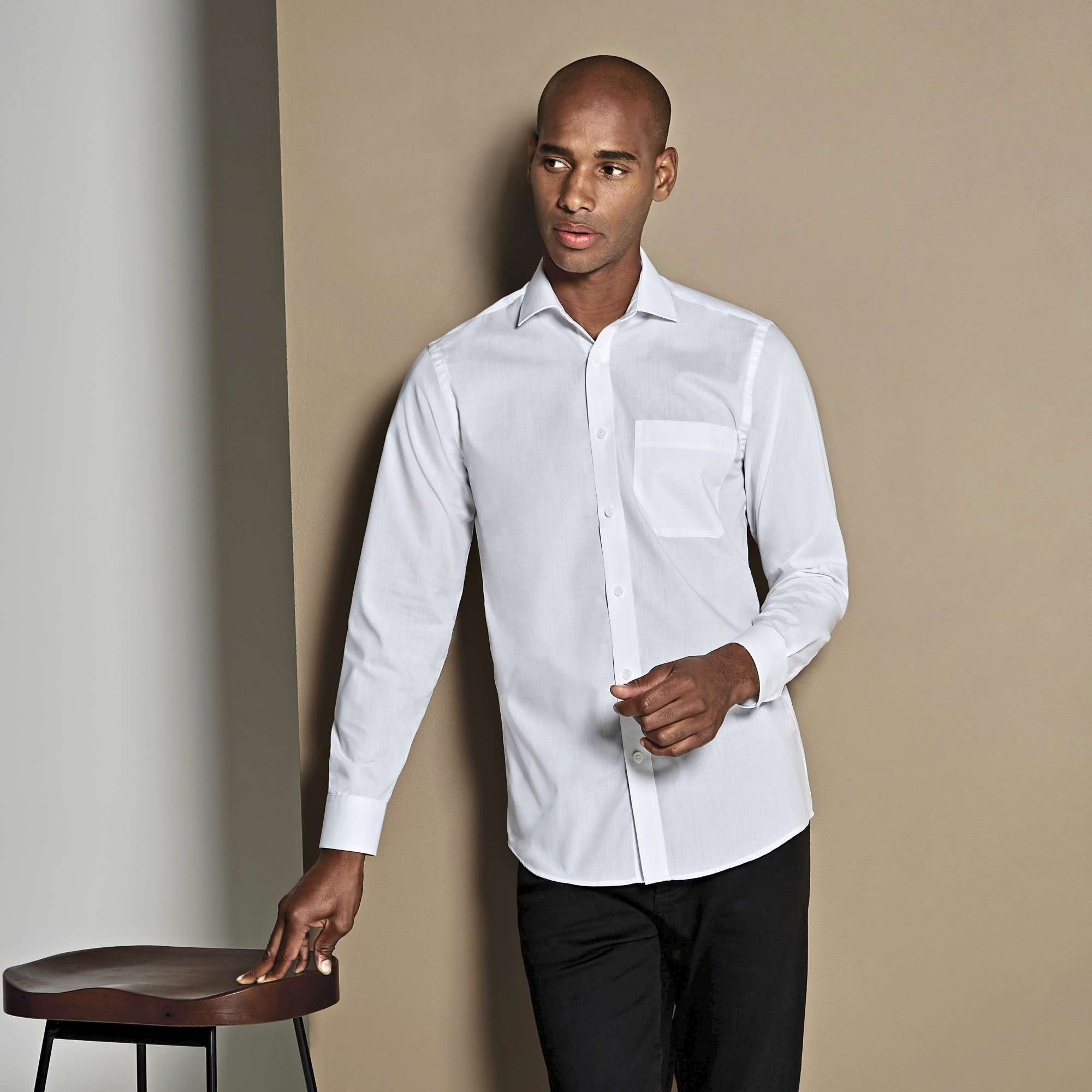 Kustom Kit Men´s Tailored Fit Poplin Shirt Long Sleeve Black 45/46 (18) (K142)