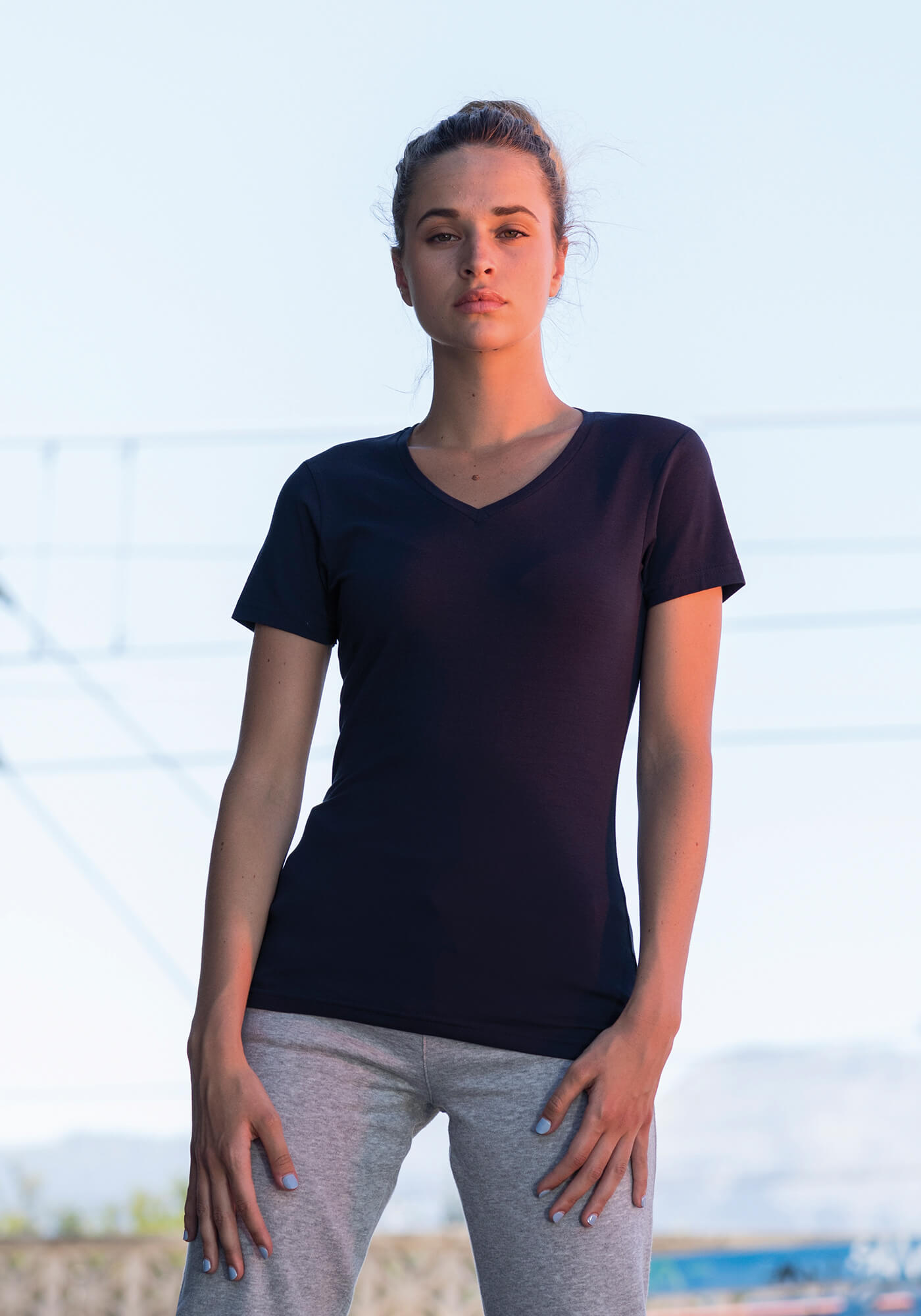 Damen Stretch T mit V-Ausschnitt