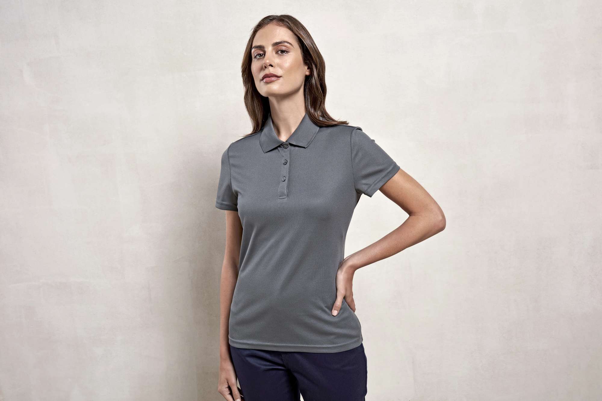 Premier Workwear Women´s Spun-Dyed Sustainable Polo Shirt Black (ca. Pantone Black C) XL (PW633)