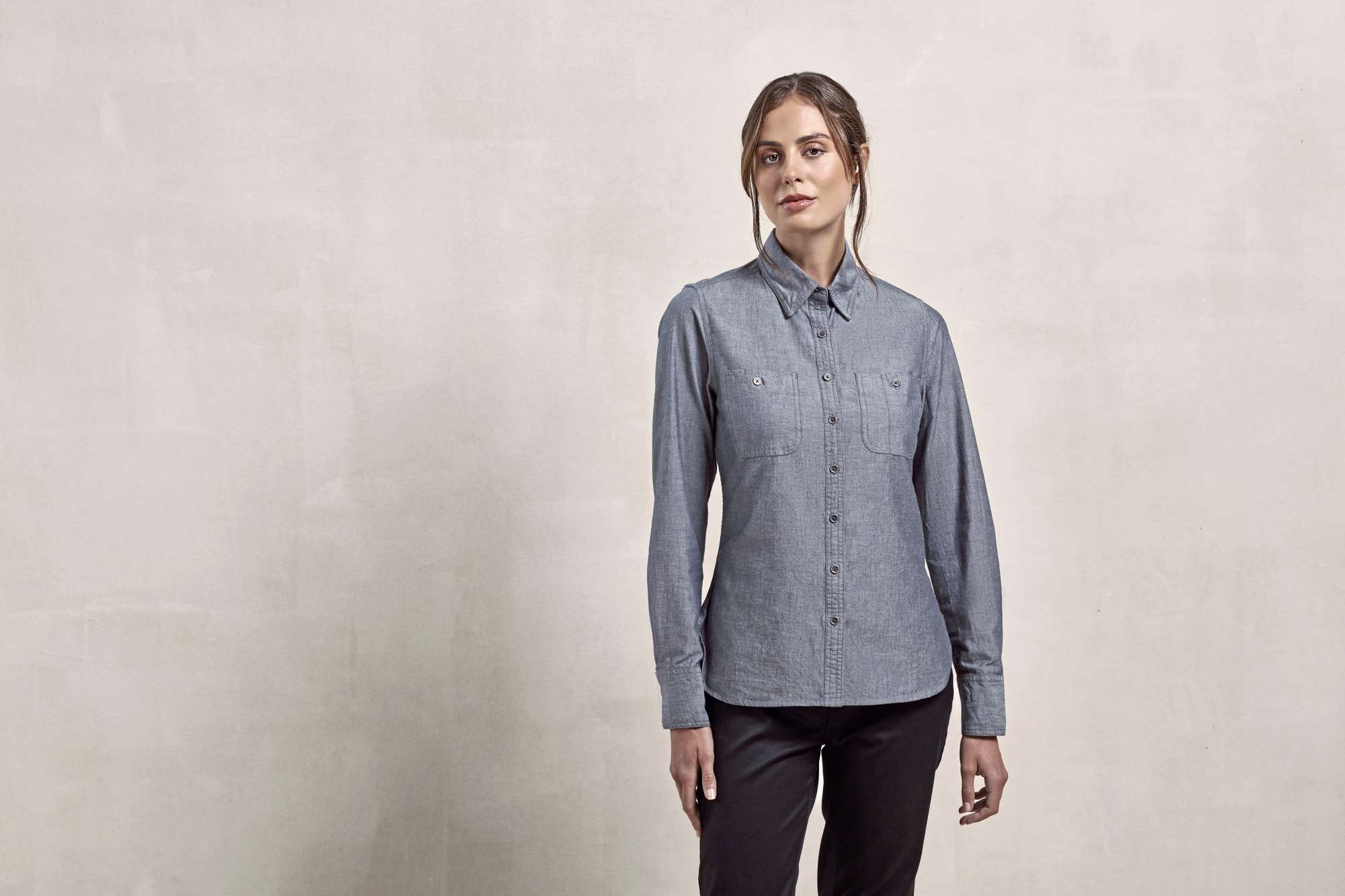 Premier Workwear Women´s Organic Chambray Fairtrade Long Sleeve Shirt Grey Denim (ca. Pantone 425C) XXL (PW347)